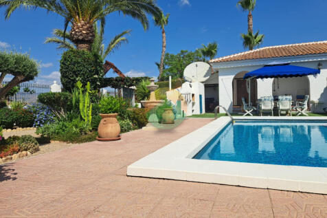 4 Bedroom Detached For Sale-MAZ25-5