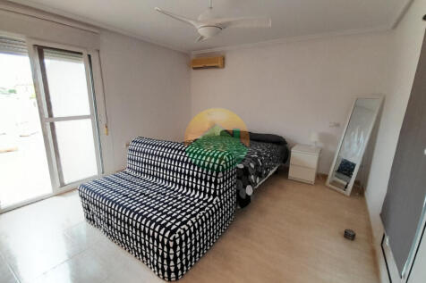 4 Bedroom Detached For Sale-NEB613-18