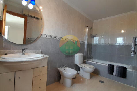 4 Bedroom Detached For Sale-NEB613-19