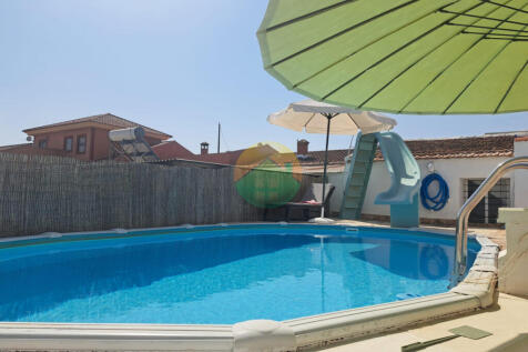 4 Bedroom Terraced For Sale-PAR17-25