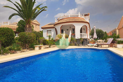 3 Bedroom Detached For Sale-NED616-10