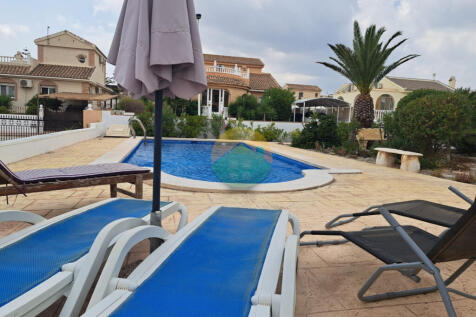 3 Bedroom Detached For Sale-NED616-11