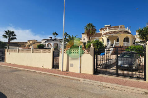 3 Bedroom Detached For Sale-NED617-8