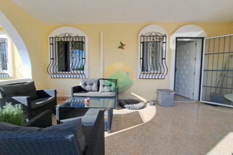 3 Bedroom Detached For Sale-NED617-11