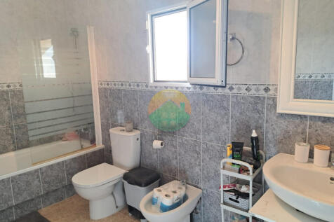 3 Bedroom Detached For Sale-NED617-23
