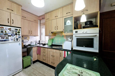 3 Bedroom Apartment For Sale-PDM188-5