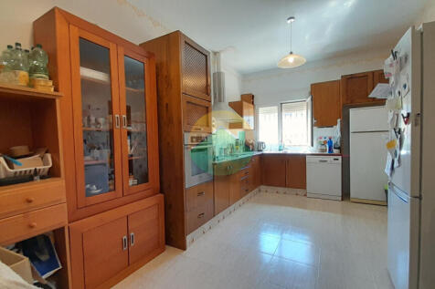 4 Bedroom Detached For Sale-PAS08-4