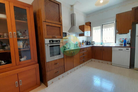 4 Bedroom Detached For Sale-PAS08-13