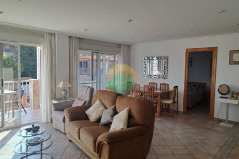 3 Bedroom Apartment For Sale-PDM189-9