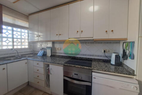 3 Bedroom Apartment For Sale-PDM189-15