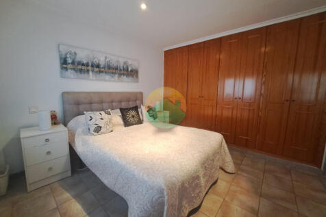 3 Bedroom Apartment For Sale-PDM189-17
