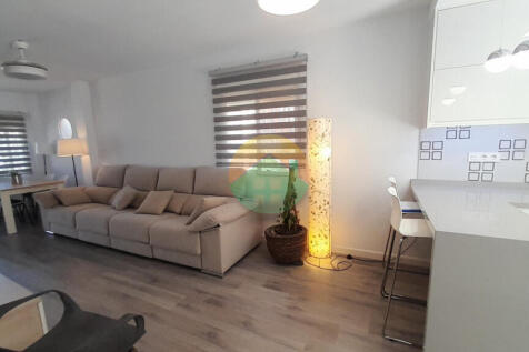 3 Bedroom Detached For Sale-ALAM65-10