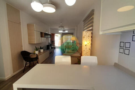 3 Bedroom Detached For Sale-ALAM65-13