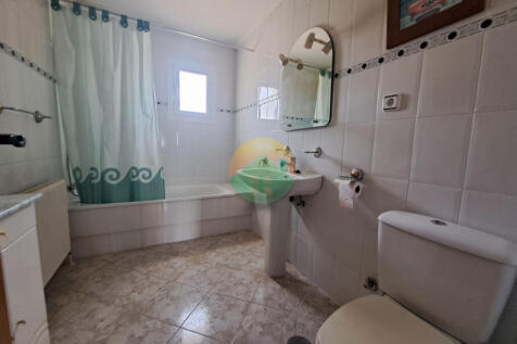 3 Bedroom Detached For Sale-NEA619i-18