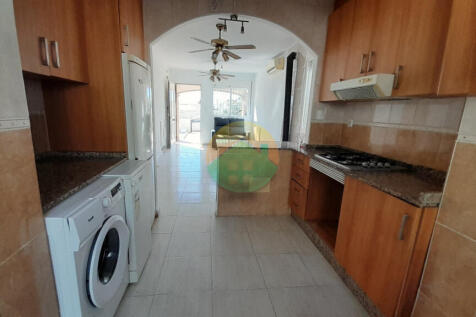 3 Bedroom Detached For Sale-MON24-16