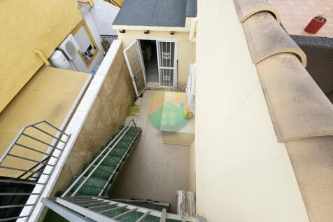 2 Bedroom Terraced For Sale-CLAC430-21