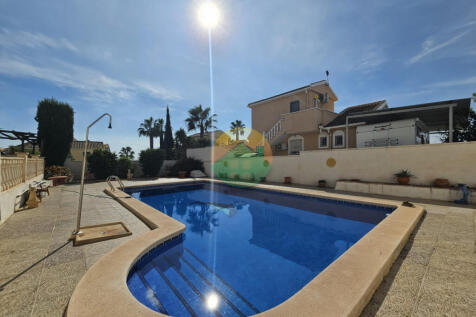 3 Bedroom Detached For Sale-NED624-2