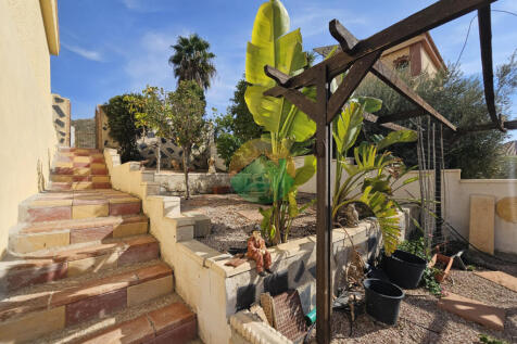 3 Bedroom Detached For Sale-NED624-13