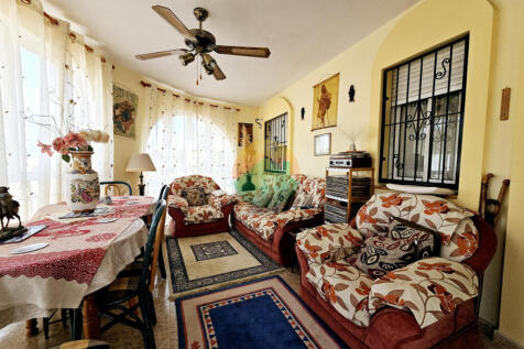 3 Bedroom Detached For Sale-NED624-14