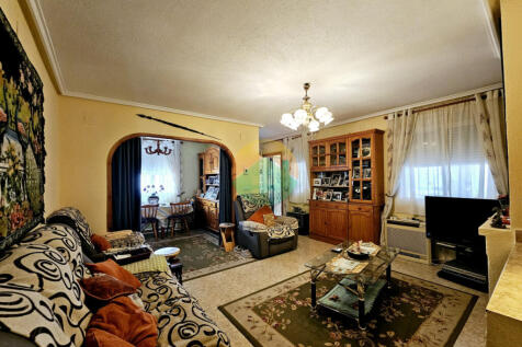 3 Bedroom Detached For Sale-NED624-15