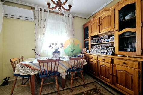 3 Bedroom Detached For Sale-NED624-16