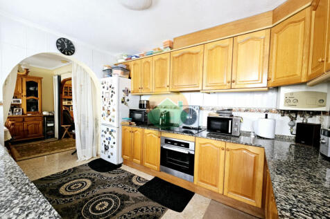 3 Bedroom Detached For Sale-NED624-17