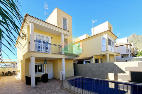4 Bedroom Detached For Sale-BOL75-1