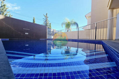 4 Bedroom Detached For Sale-BOL75-3