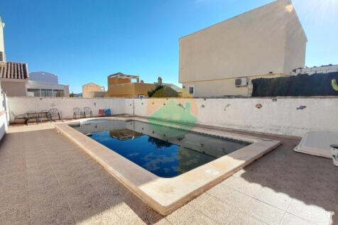 3 Bedroom Detached For Sale-ROD442-2