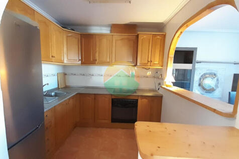 3 Bedroom Detached For Sale-ROD442-17