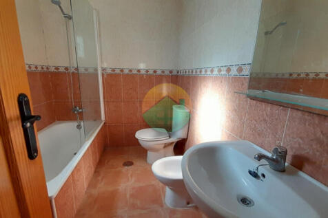 3 Bedroom Detached For Sale-ROD442-19