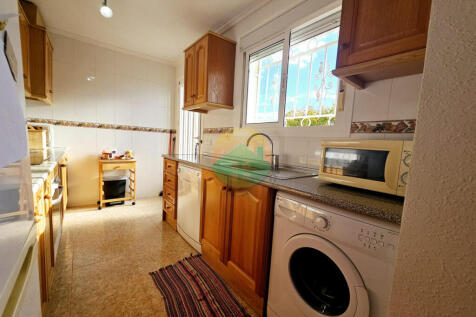 4 Bedroom Detached For Sale-NED626-13