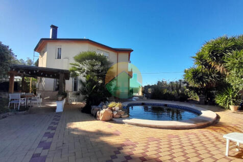 3 Bedroom Detached For Sale-ALHA15-1