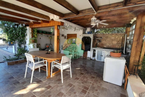 3 Bedroom Detached For Sale-ALHA15-3