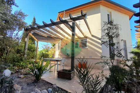 3 Bedroom Detached For Sale-ALHA15-11