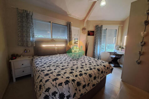 3 Bedroom Detached For Sale-ALHA15-19