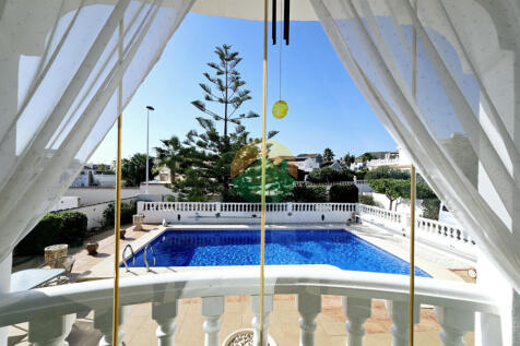 3 Bedroom Detached For Sale-NEC620i-6