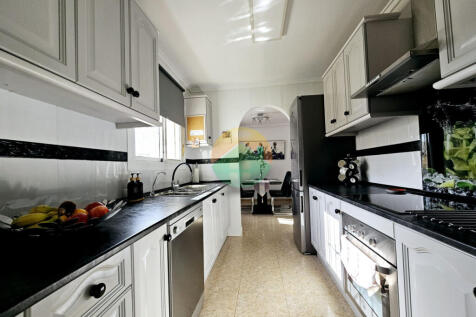 3 Bedroom Detached For Sale-NEC620i-20