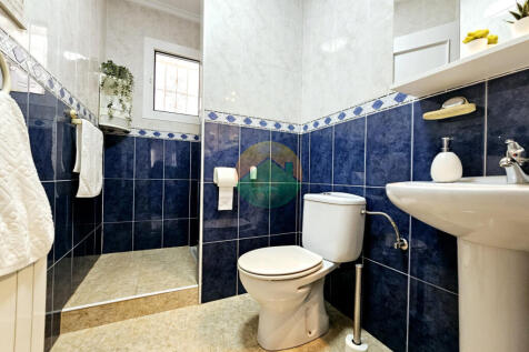 3 Bedroom Detached For Sale-NEC620i-24