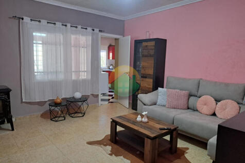 3 Bedroom Semi-Detached For Sale-PAL10-13