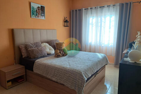 3 Bedroom Semi-Detached For Sale-PAL10-17