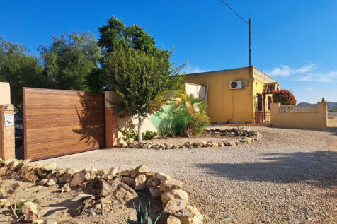 3 Bedroom Semi-Detached For Sale-PAL10-24