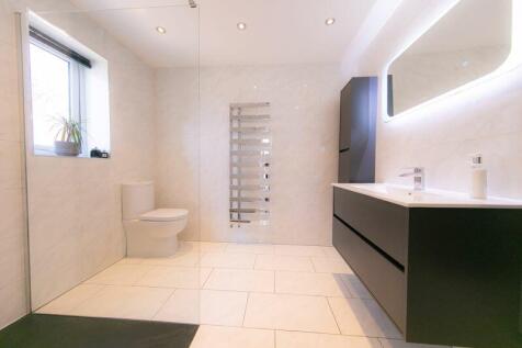 Bedroom 1 en-suite
