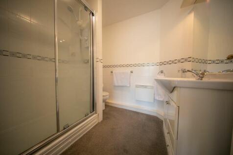 Bedroom 1 en-suite