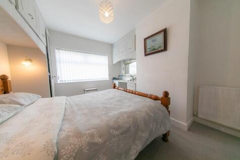 Ground floor bedroom 1