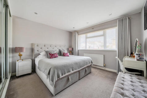 1384942-10-692462...