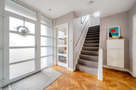 1384942-12-692462...