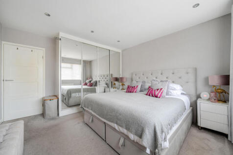 1384942-11-692462...