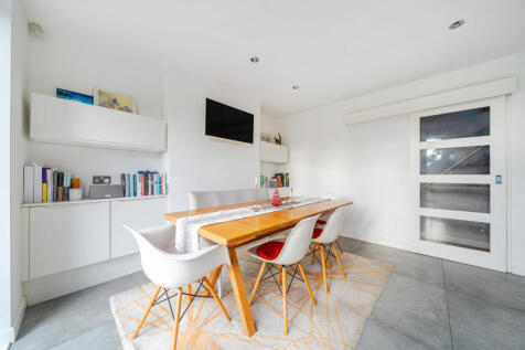 1384942-18-692463...