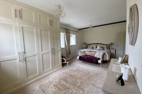 bed 1 x3.jpg